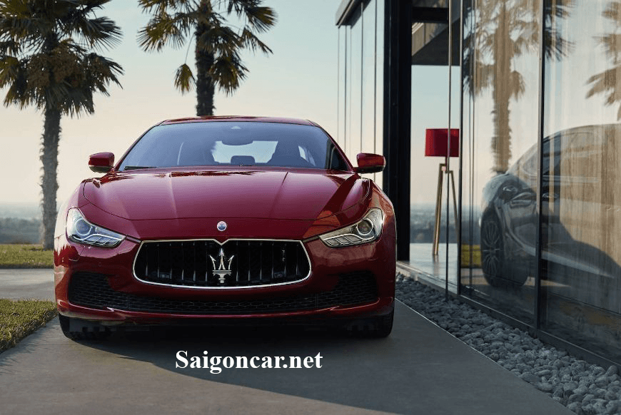 Maserati Ghibli cụm đèn vuốt dài sắc nét